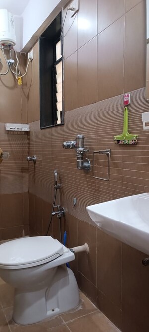 Bathroom in 2 BHK Apartment at Sagar Heights Andheri East, Andheri East – for Rent