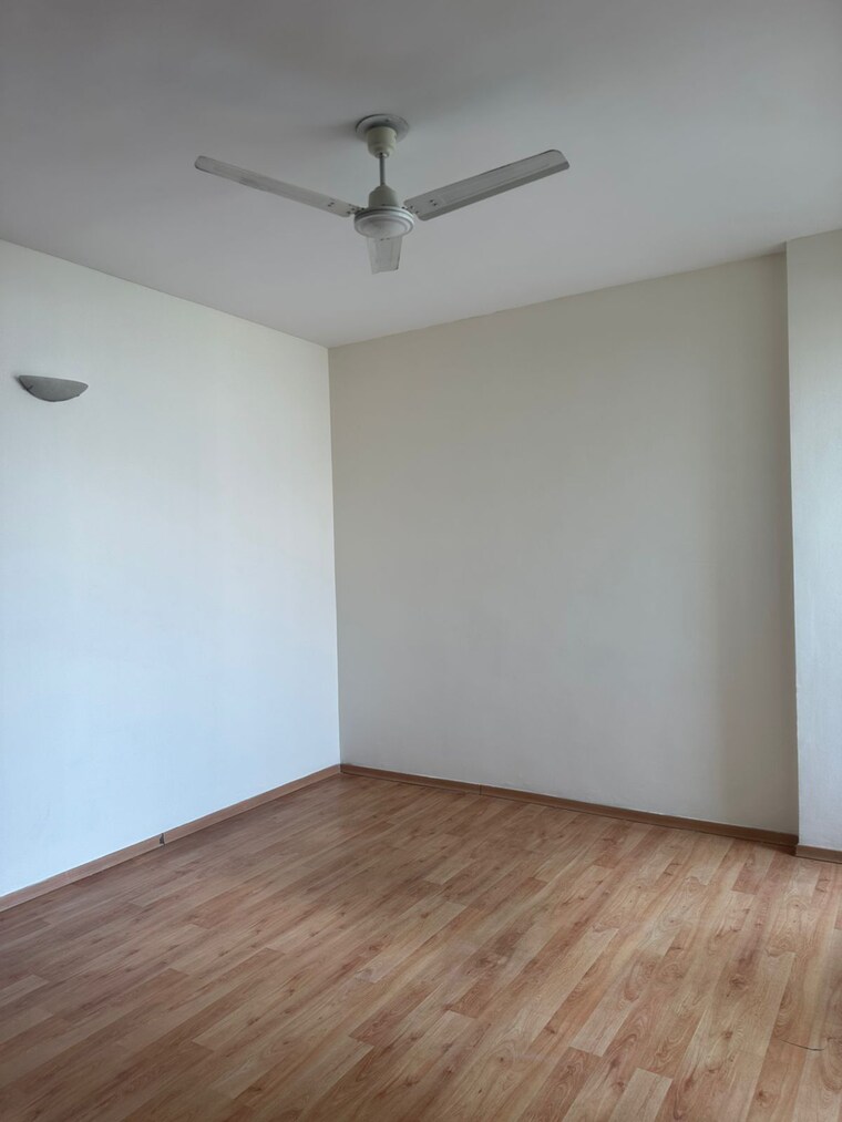 Room, dlf-westend-heights 4 Bedroom 2700 Sq.Ft. Apartment In Sector 53 Gurgaon 9668669