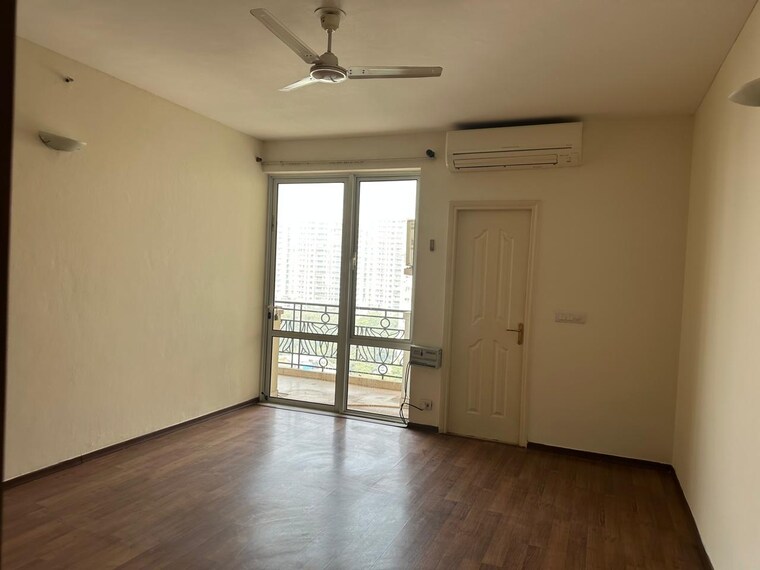 Room, dlf-westend-heights 4 Bedroom 2700 Sq.Ft. Apartment In Sector 53 Gurgaon 9668669
