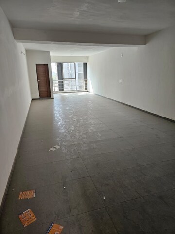 Room in  Office Space at Gota – for Rent