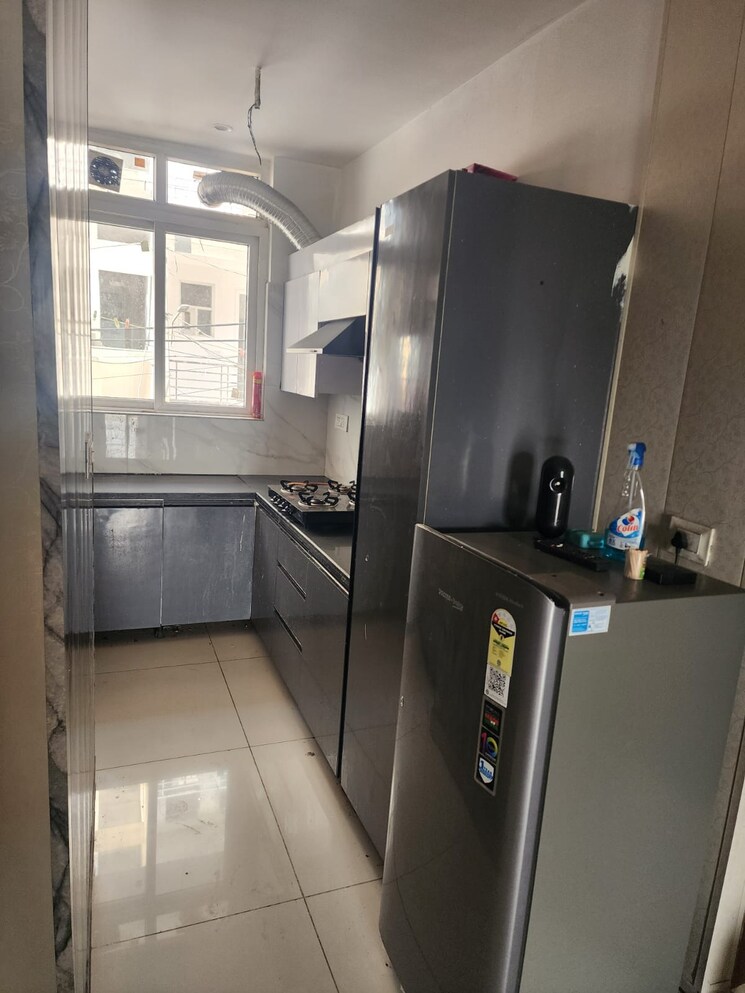 Kitchen, pir machalla 3 Bedroom 1200 Sq.Ft. Apartment In Pir Machalla Zirakpur 9668658