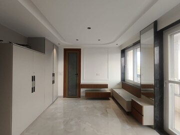 Room in 3 BHK Builder Floor at Janakpuri – for Rent