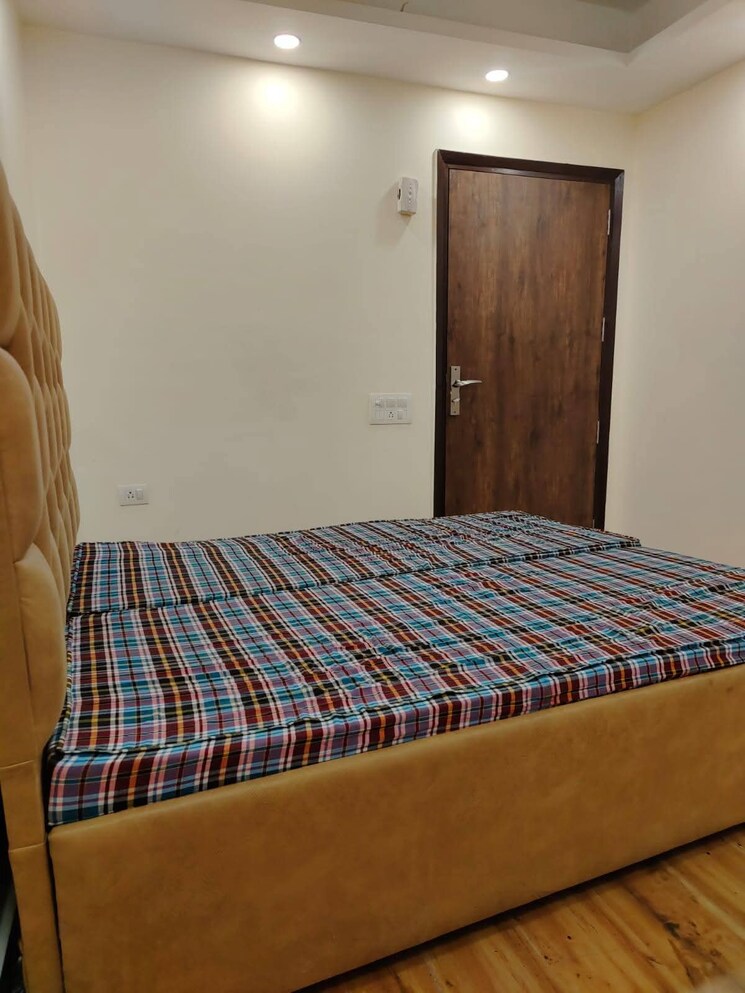 Bedroom, saket 1 RK 300 Sq.Ft. Apartment In Saket Delhi 9668720