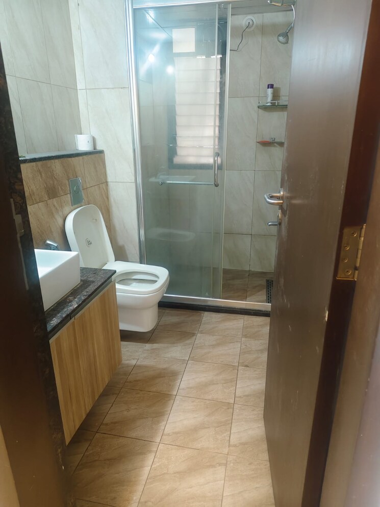 Bathroom, pride-purple-park-titanium 3 Bedroom 1470 Sq.Ft. Apartment In Wakad Pune 9668732
