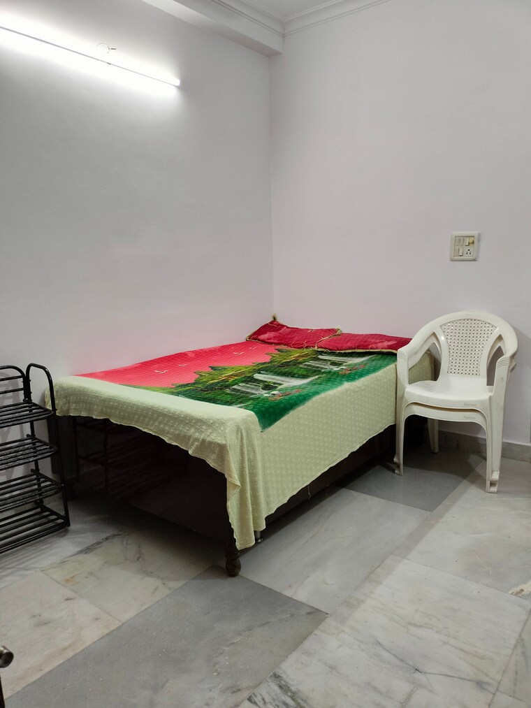 Bedroom, khirki extension 1 Bedroom 500 Sq.Ft. Apartment In Khirki Extension Delhi 9668740