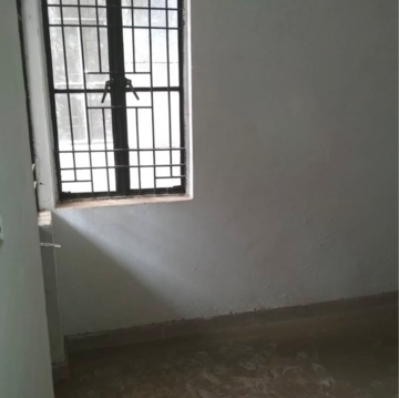 Room in 2 BHK Apartment at Vaidpura – for Sale