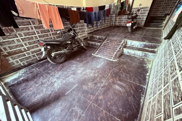  Parking, new ashok nagar 1 Bedroom 600 Sq.Ft. Apartment In New Ashok Nagar Delhi 9668735