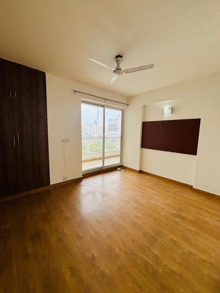 Room, unitech-uniworld-gardens 3 Bedroom 2476 Sq.Ft. Apartment In Sector 47 Gurgaon 9668775