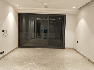 Room in 5 BHK Penthouse at Safdarjung Enclave – for Rent