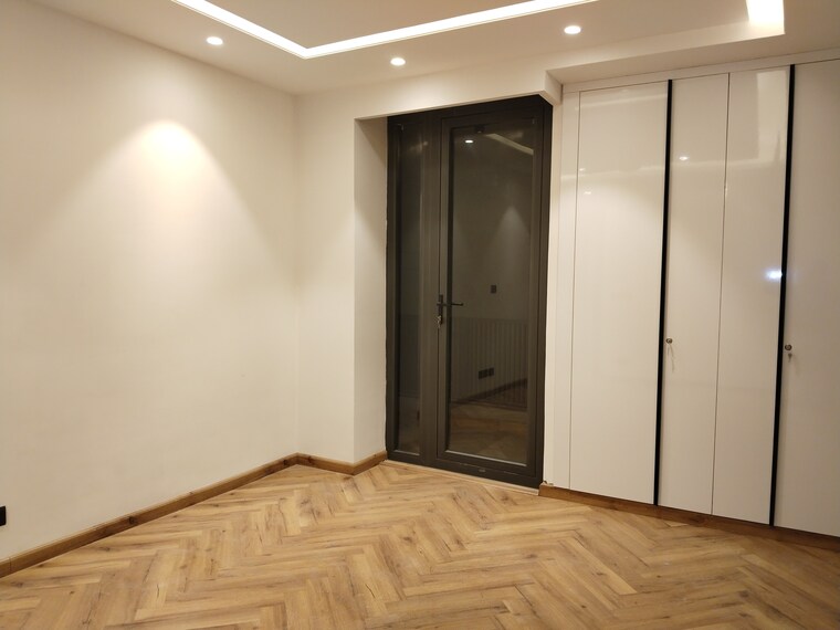 Room, safdarjung enclave 5 Bedroom 5000 Sq.Ft. Penthouse In Safdarjung Enclave Delhi 9668759