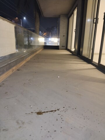 Room in 5 BHK Penthouse at Safdarjung Enclave – for Rent