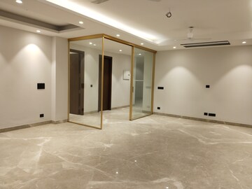 Room in 5 BHK Penthouse at Safdarjung Enclave – for Rent