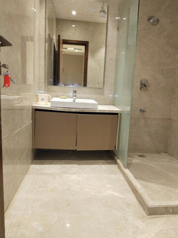 Bathroom in 5 BHK Penthouse at Safdarjung Enclave – for Rent