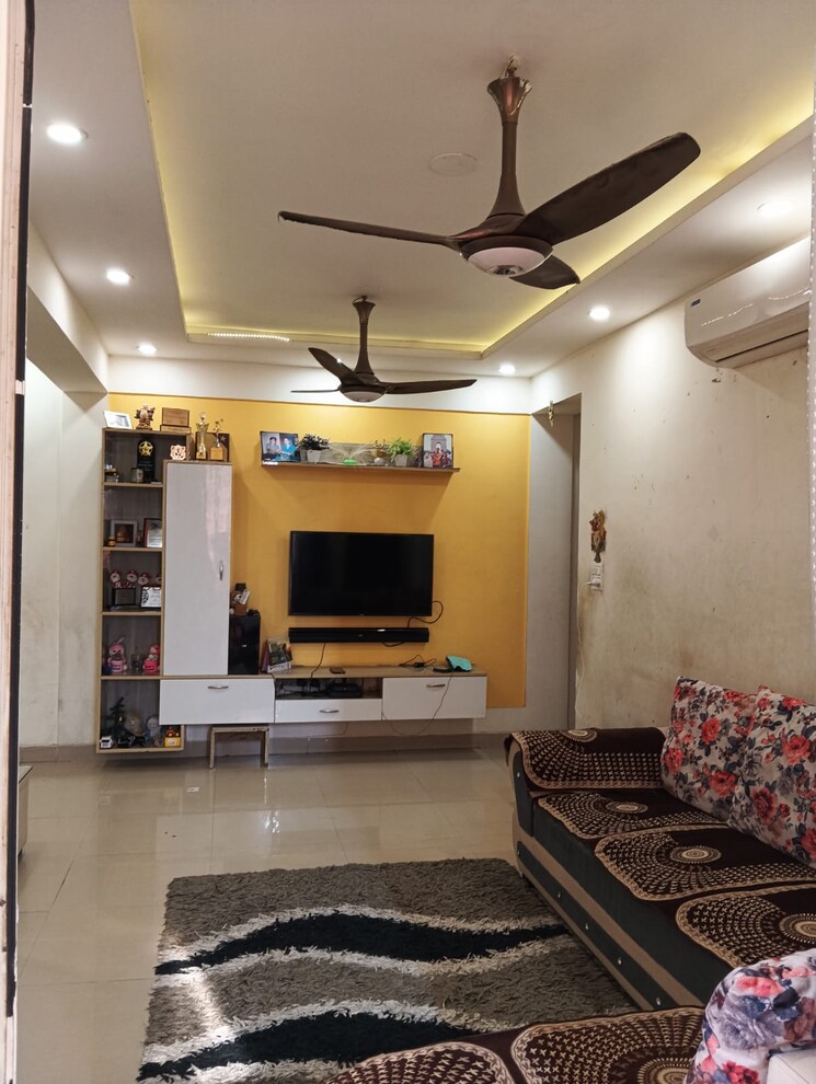 Living Room, puri-pratham 2 Bedroom 1100 Sq.Ft. Apartment In Sector 84 Faridabad 9668777