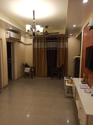 Living Room in 2.5 BHK Apartment at Puri Pratham, Sector 84 – for Sale