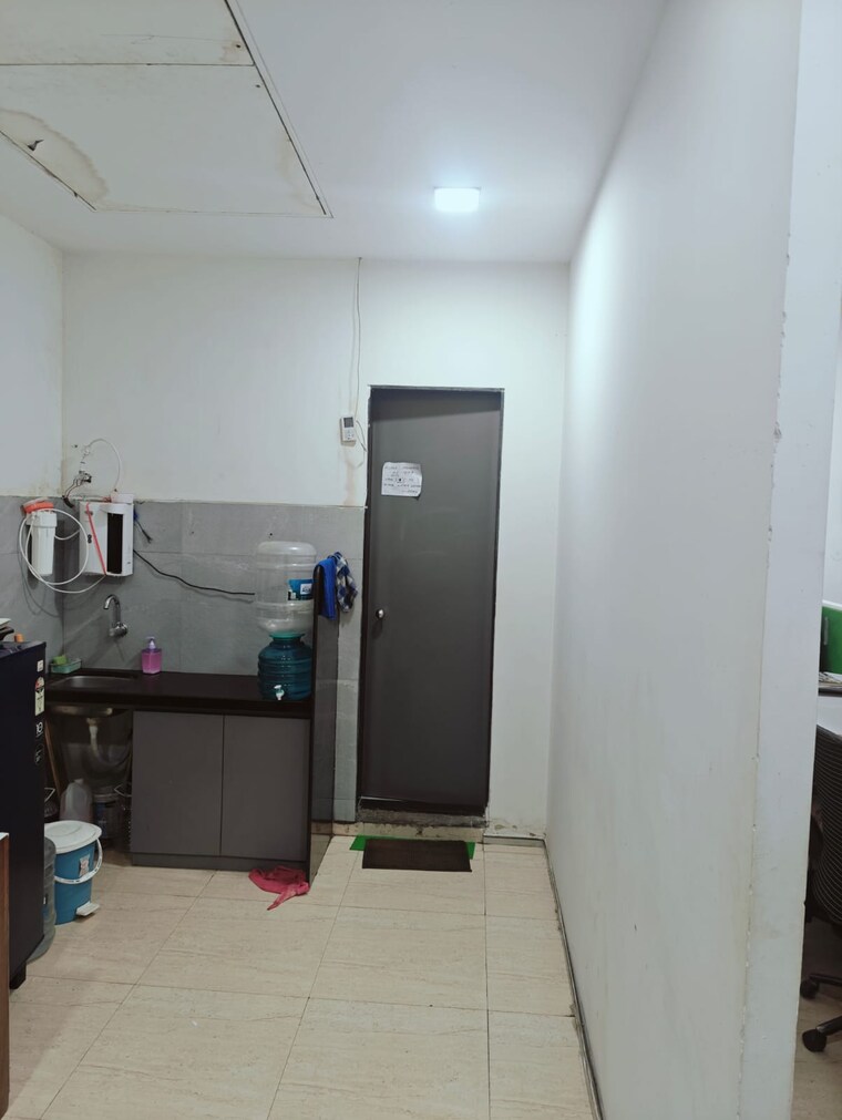 Team Area, neptune-eastern-business-district Commercial Office Space 1500 Sq.Ft. In Bhandup West Mumbai 9668812