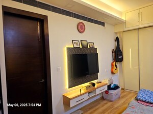 Furnished Amenities in 2 BHK Apartment at Gaur Atulyam, Omicron I Greater Noida – for Rent