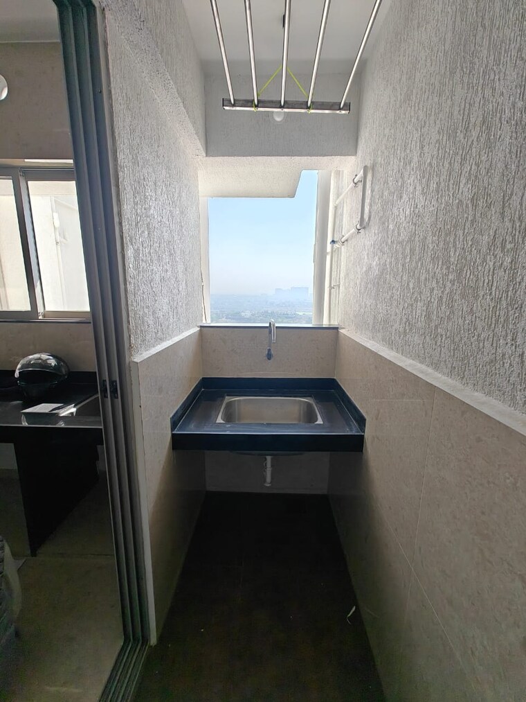 Bathroom, vilas-javdekar-yashwin-enchante 2 Bedroom 450 Sq.Ft. Apartment In Kharadi Pune 9668826