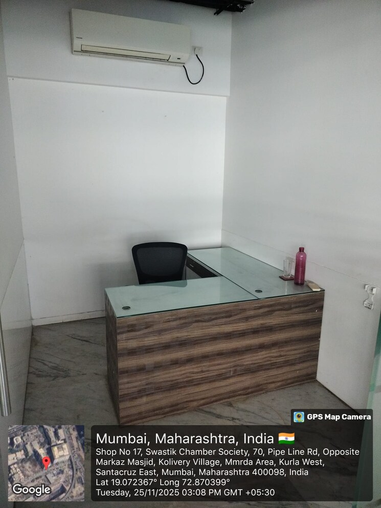 Bedroom, andheri west Commercial Office Space 5500 Sq.Ft. In Andheri West Mumbai 9668839