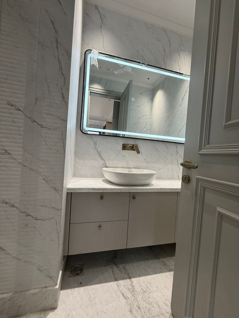 Bathroom, s-s-southend 3 Bedroom 2200 Sq.Ft. Builder Floor In Sector 49 Gurgaon 9668836