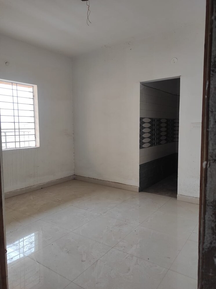 Room, latma road 2 Bedroom 1220 Sq.Ft. Apartment In Latma Road Ranchi 9668853