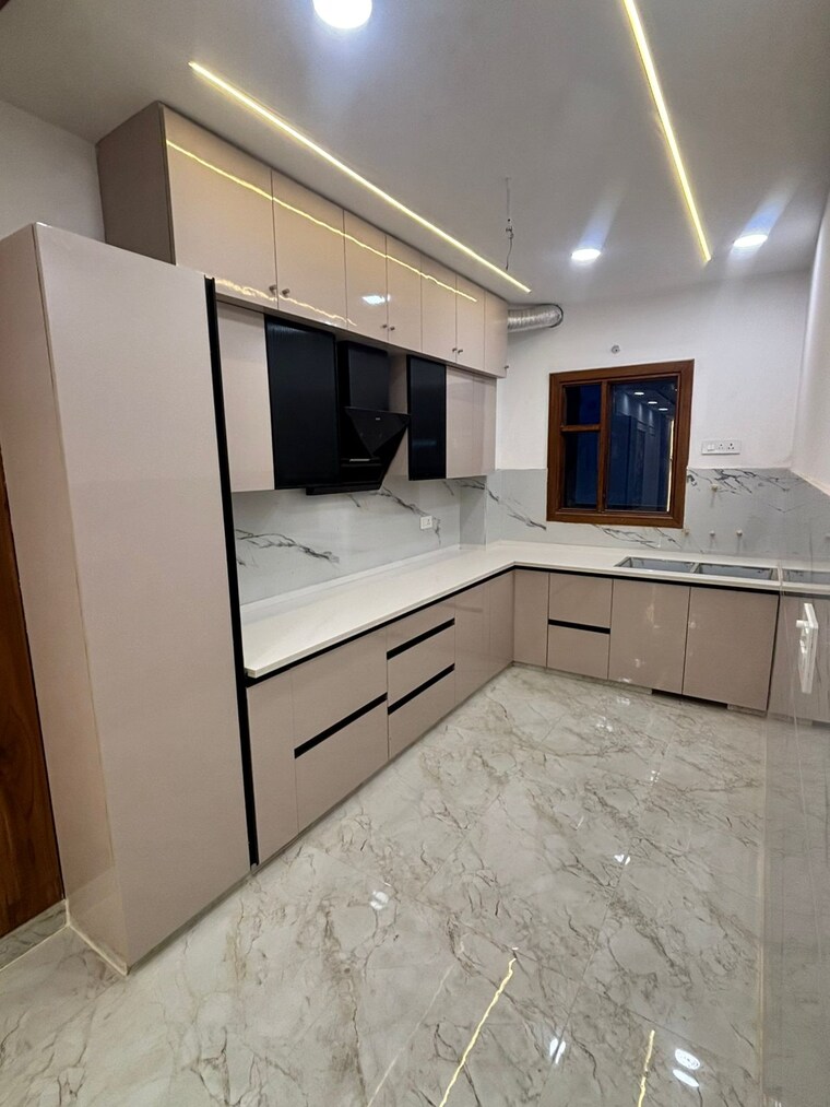 Kitchen, adore-samriddhi 3 Bedroom 180 Sq.Yd. Builder Floor In Sector 89 Faridabad 9668886