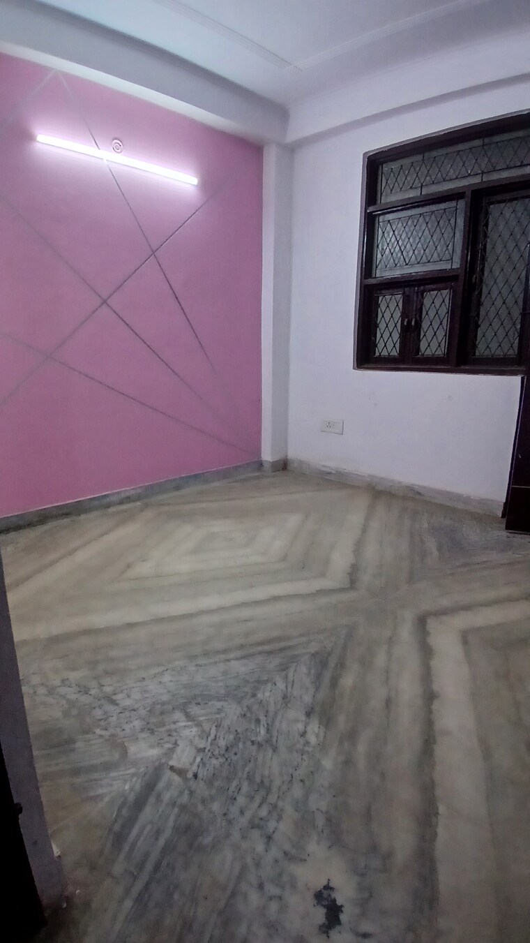 Bedroom, jogabai extension 2 Bedroom 450 Sq.Ft. Apartment In Jogabai Extension Delhi 9668880