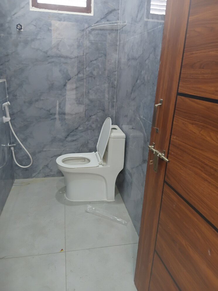 Bathroom, puppalaguda 2 Bedroom 1170 Sq.Ft. Apartment In Puppalaguda Hyderabad 9668900