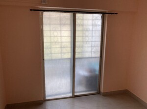 Room in 1 BHK Apartment at Kharadi – for Rent
