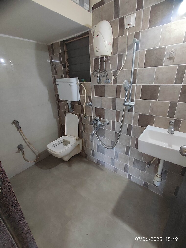 Bathroom, virar west 2 Bedroom 582 Sq.Ft. Apartment In Virar West Palghar 9668999