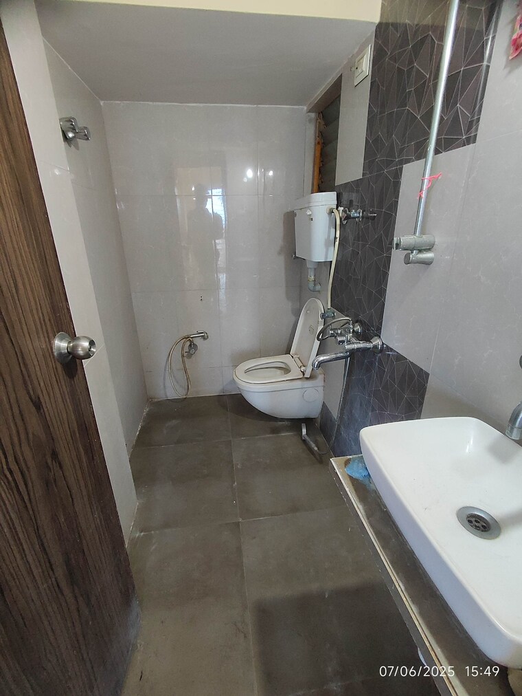 Bathroom, virar west 2 Bedroom 582 Sq.Ft. Apartment In Virar West Palghar 9668999