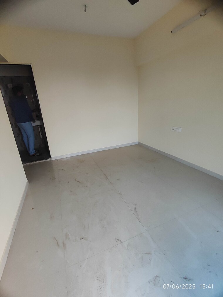 Room, virar west 2 Bedroom 582 Sq.Ft. Apartment In Virar West Palghar 9668999