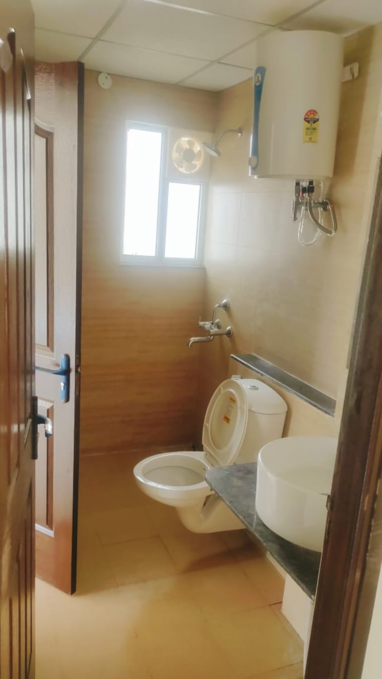 Bathroom, sushma-grande-nxt 3 Bedroom 1885 Sq.Ft. Apartment In Lohgarh Zirakpur 9669035