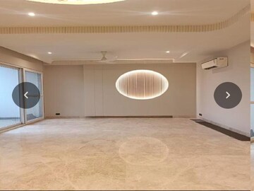 Parking in 3 BHK Builder Floor at Unitech South City II, Sector 50 – for Rent