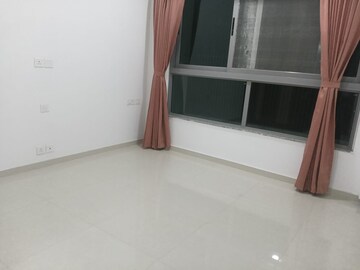 Furnished Amenities in 3.5 BHK Apartment at Kalpataru Immensa B, Kolshet Road – for Rent