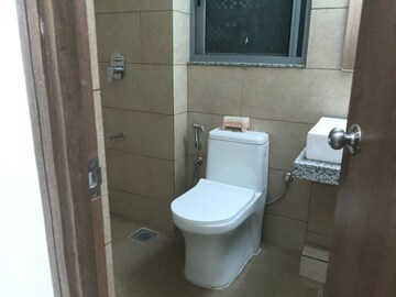 Bathroom in 3.5 BHK Apartment at Kalpataru Immensa B, Kolshet Road – for Rent