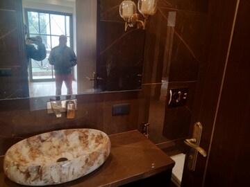 Furnished Amenities in 3 BHK Builder Floor at Ansal Sushant Lok I, Sector 43 – for Rent