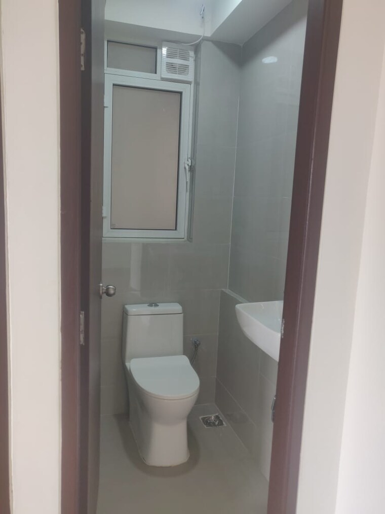 Bathroom, indiabulls-one-indiabulls 2 Bedroom 806 Sq.Ft. Apartment In Pokhran Road No Two Thane 9669290