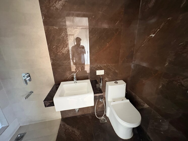 Bathroom, indiabulls-one-indiabulls 3 Bedroom 1140 Sq.Ft. Apartment In Pokhran Road No Two Thane 9669315