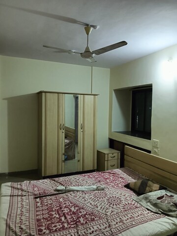 Bedroom in 2 BHK Apartment at Arjun CHS Vasant Vihar, Vasant Vihar – for Rent