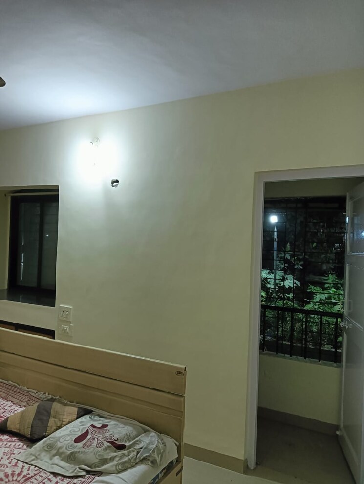 Room, arjun-chs-vasant-vihar 2 Bedroom 700 Sq.Ft. Apartment In Vasant Vihar Thane 9669344
