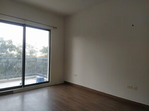 Room in 3 BHK Builder Floor at Godrej Frontier, Sector 80 – for Sale