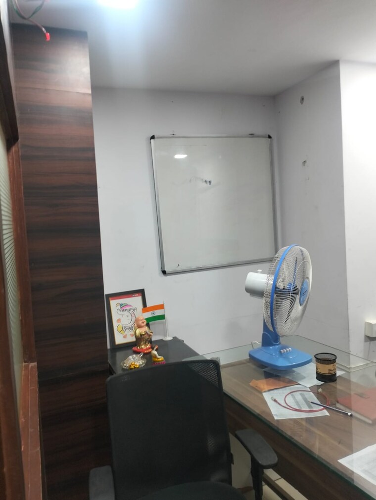 undefined, bhandup west Commercial Office Space 400 Sq.Ft. In Bhandup West Mumbai 9669386