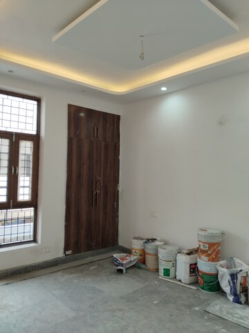 Living Room in 3 BHK Builder Floor at Ashoka Enclave Faridabad, Sector 34 – for Sale