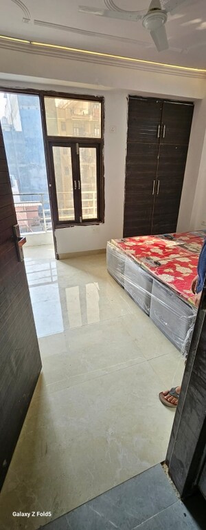 Bedroom in 1 BHK Builder Floor at Saket – for Rent