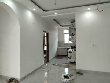 Bathroom in 3 BHK Builder Floor at Ashoka Enclave Faridabad, Sector 34 – for Sale