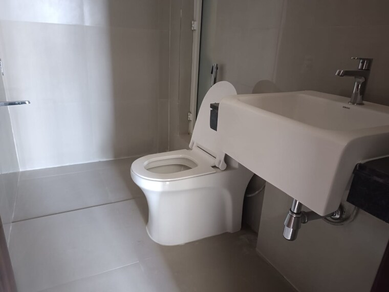 Bathroom, indiabulls-one-indiabulls 2 Bedroom 806 Sq.Ft. Apartment In Pokhran Road No Two Thane 9669402