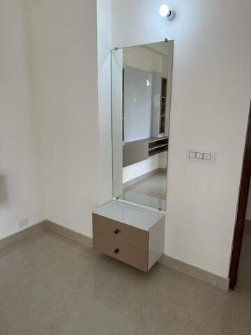 Room in 2 BHK Apartment at BPTP Princess Park, Sector 86 – for Rent