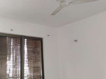 Room in 3 BHK Apartment at Godrej Frontier, Sector 80 – for Sale