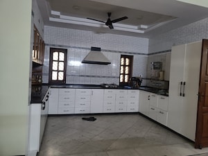 Kitchen in 3 BHK Independent House at Tarang Orchid, Sector 28 – for Rent